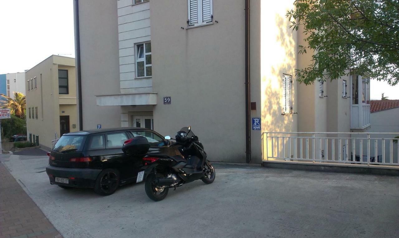 Viki Apartment Makarska